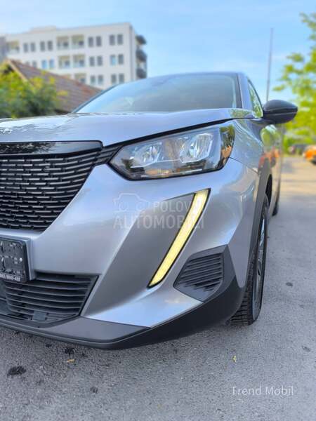 Peugeot 2008 1.2 Avtomatic