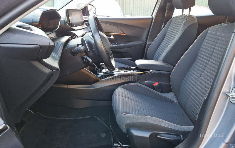 Peugeot 2008 1.2 Avtomatic