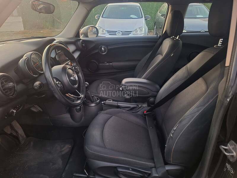 MINI One 