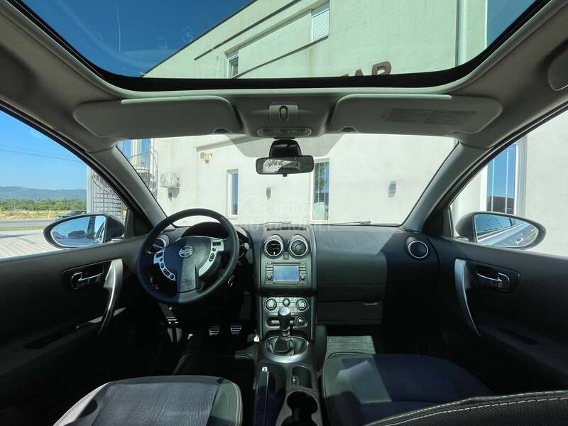 Nissan Qashqai + 2 2.0dci TEKNA