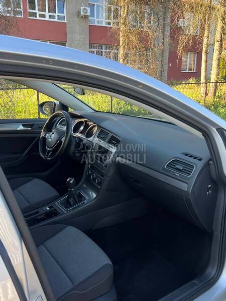 Volkswagen Golf 7 1.2 tsi