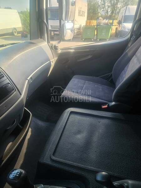 Mercedes Benz 1618