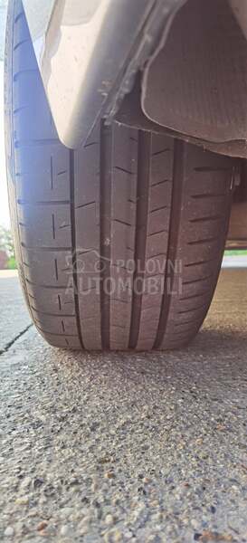 Pirelli 245/40 R19 Letnja
