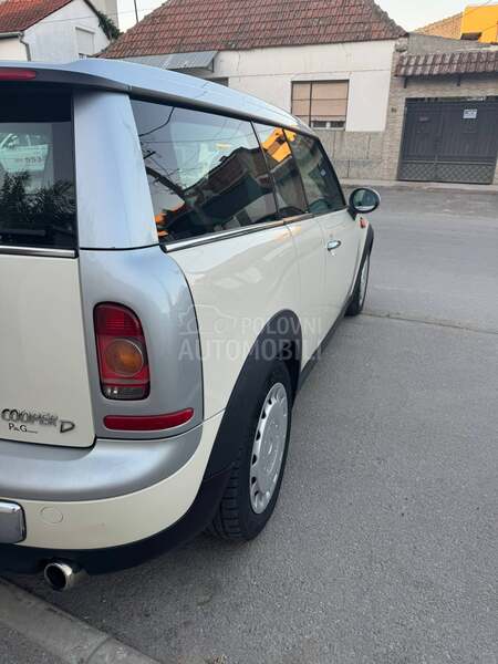 MINI Clubman D