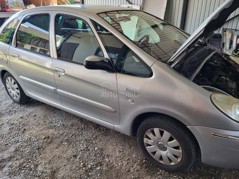 Delovi za Citroen Xsara Picasso 1,6hdi 2005. god.