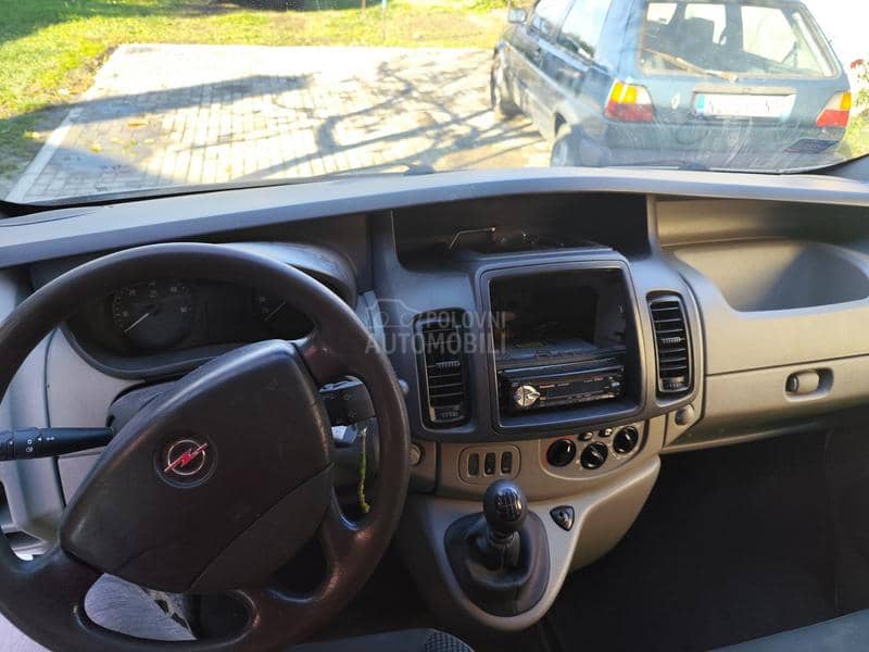 Opel Vivaro 
