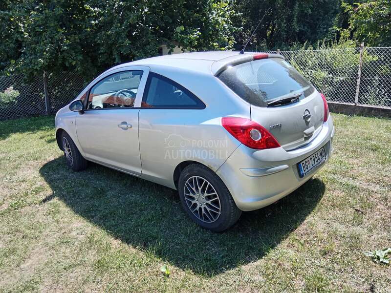 Opel Corsa D 