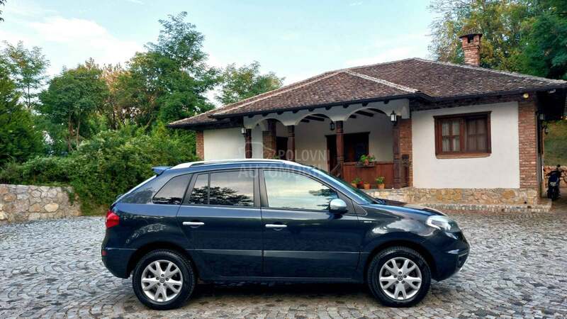 Renault Koleos 2.0   4x4