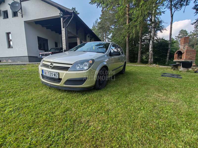 Opel Astra H 