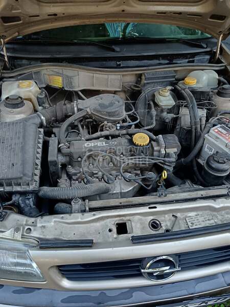 Opel Astra F 
