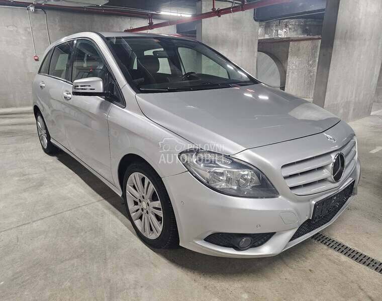 Delovi za Mercedes Benz B 150 2001 - 2019. god.