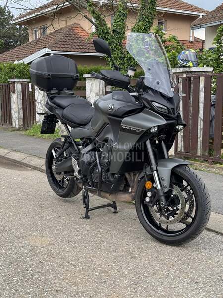 Yamaha tracer 9