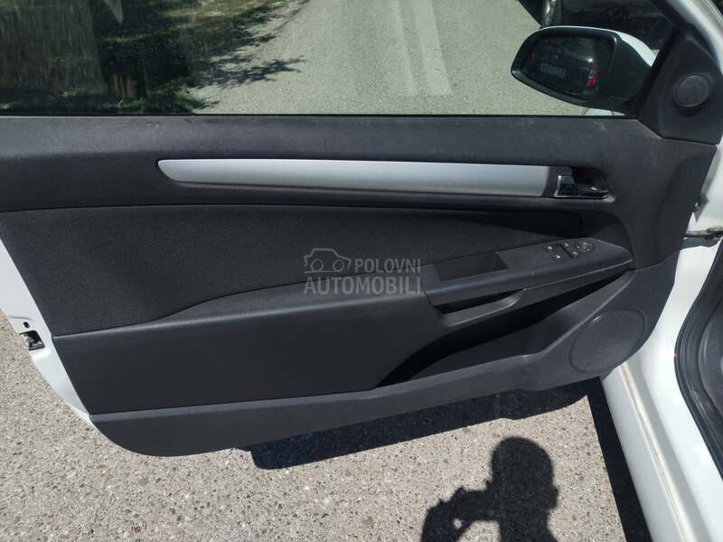 Opel Astra H 1.7cdti opc line