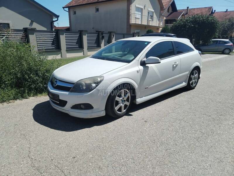 Opel Astra H 1.7cdti opc line