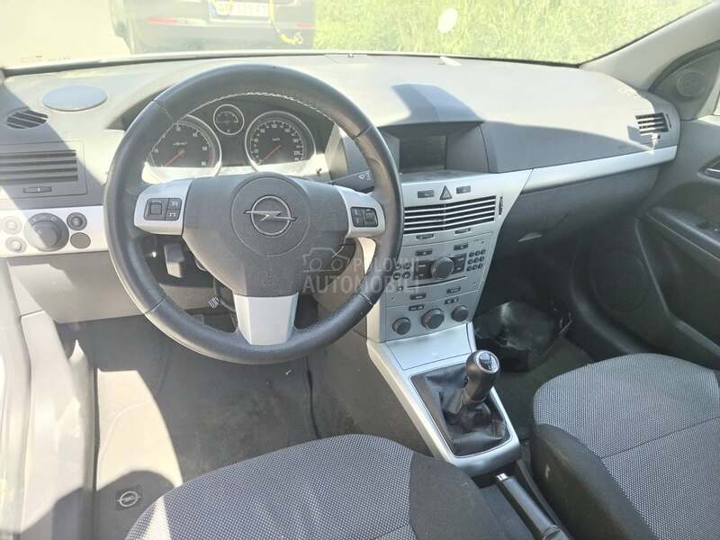 Opel Astra H 1.7cdti opc line