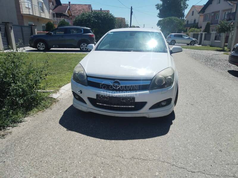 Opel Astra H 1.7cdti opc line