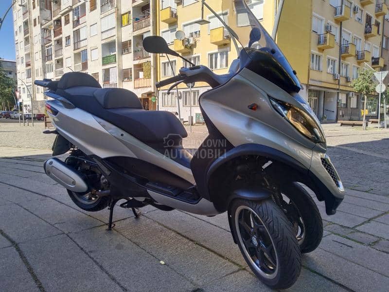 Piaggio MP 3_300 LT