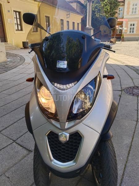 Piaggio MP 3_300 LT