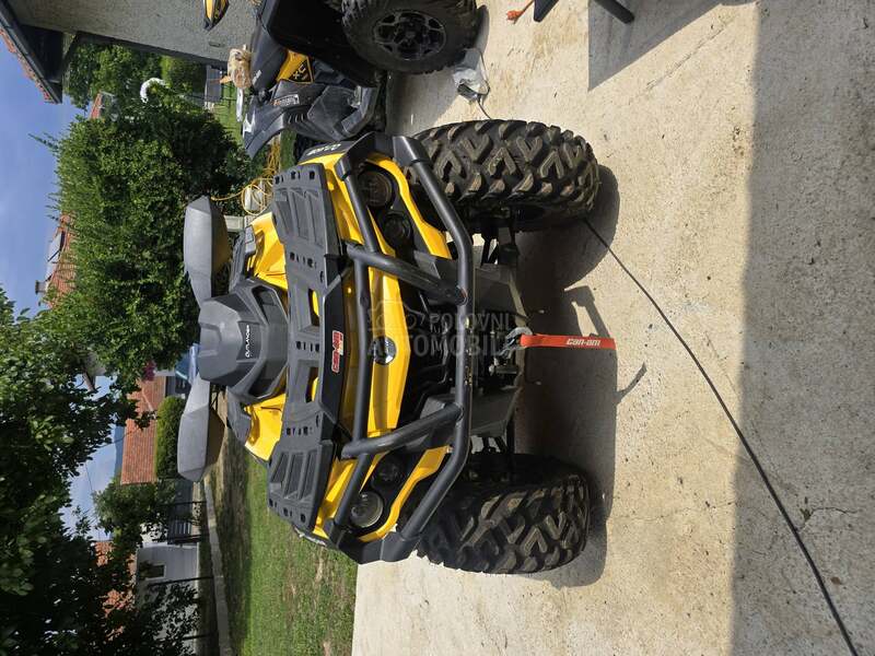 Can-Am outlander 800r