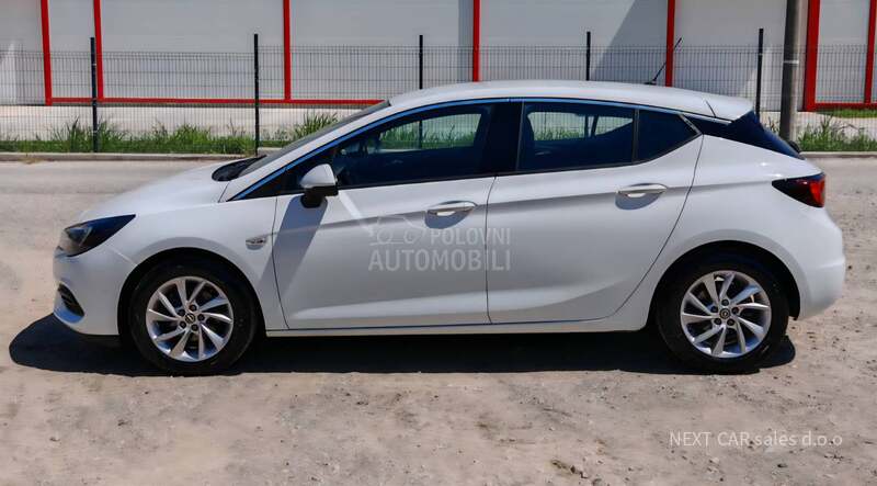 Opel Astra K 1.2 110 NJOY