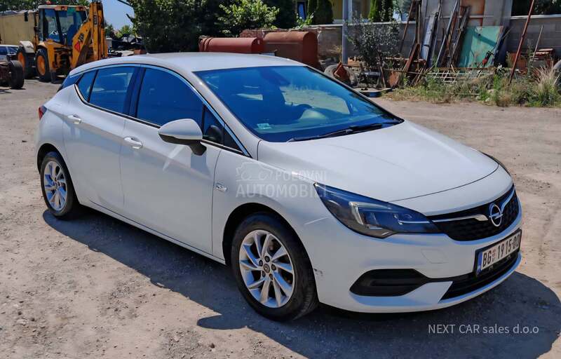 Opel Astra K 1.2 110 NJOY
