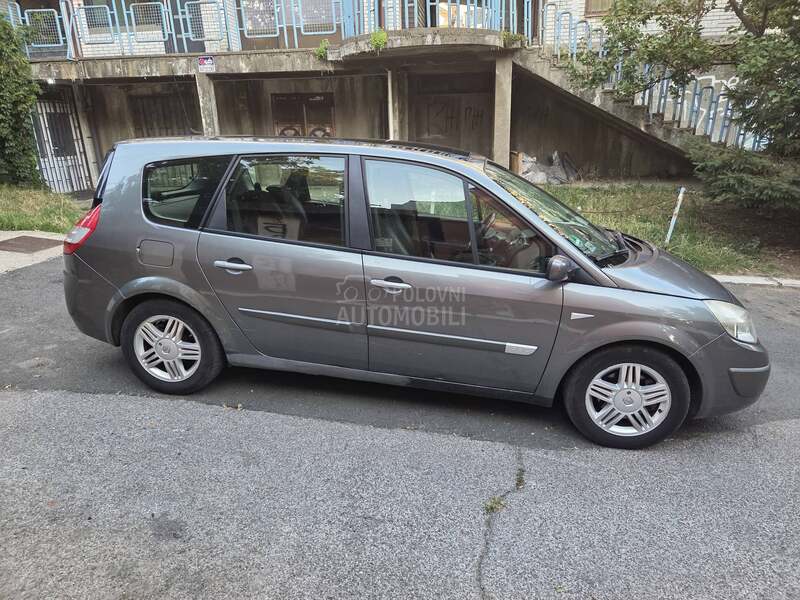 Renault Grand Scenic 