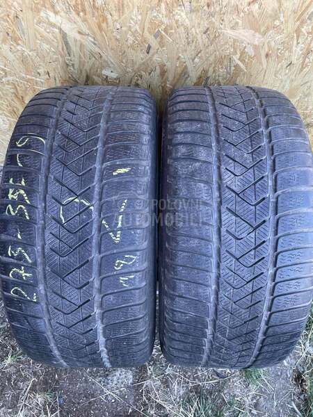 Pirelli 275/35 R19 Zimska
