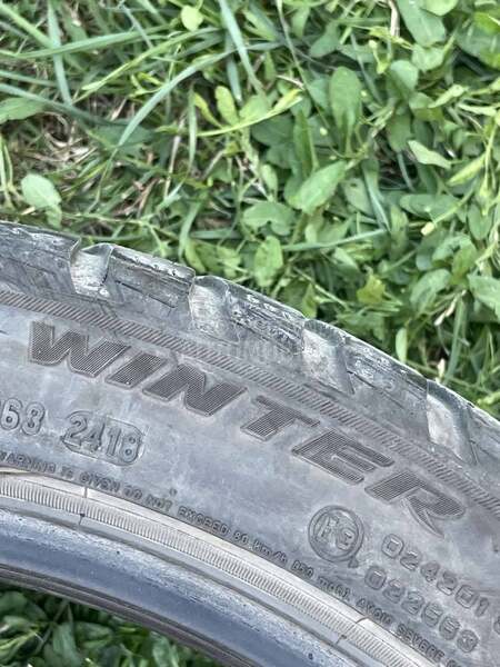Pirelli 275/35 R19 Zimska