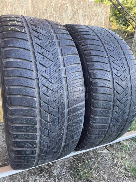 Pirelli 275/35 R19 Zimska