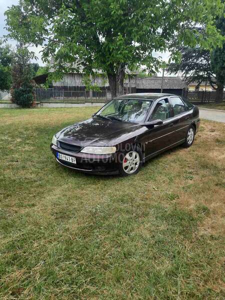 Opel Vectra B 1.6
