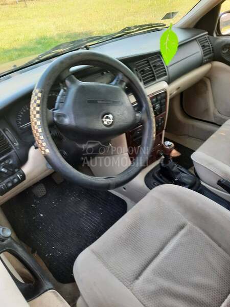 Opel Vectra B 1.6