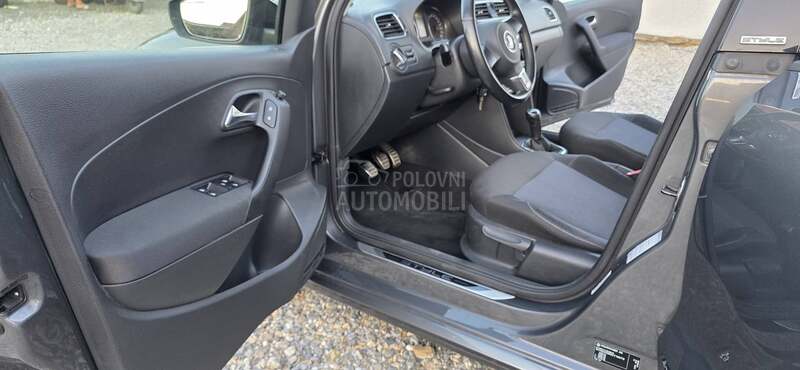 Volkswagen Polo 1.2b style kaonov