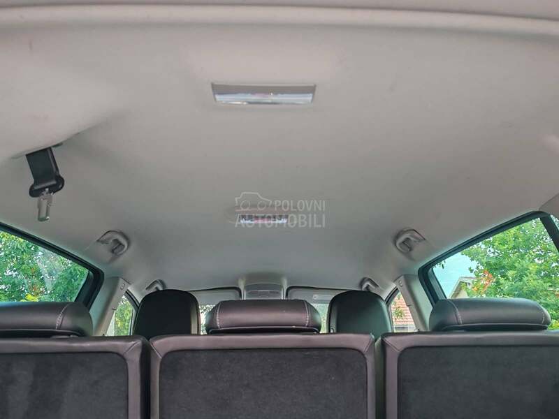 Opel Zafira 
