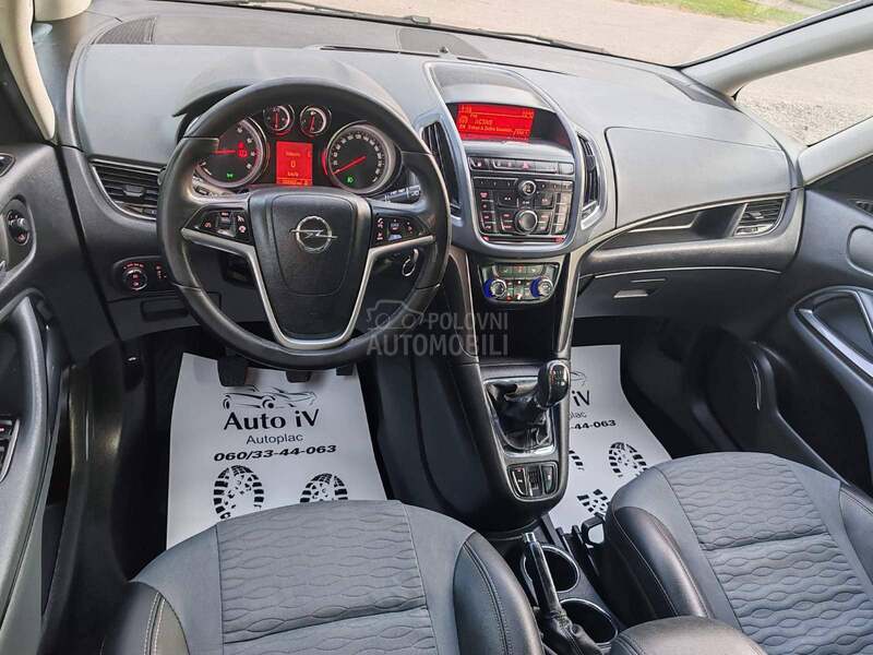 Opel Zafira 