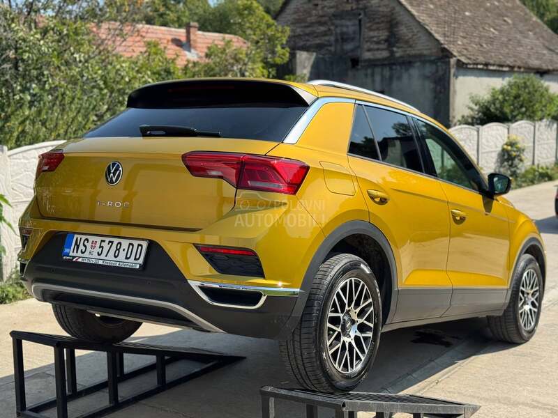 Volkswagen T-Roc 1VL/SRB/LED/KAM