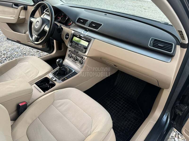 Volkswagen Passat B7 2.0 tdi