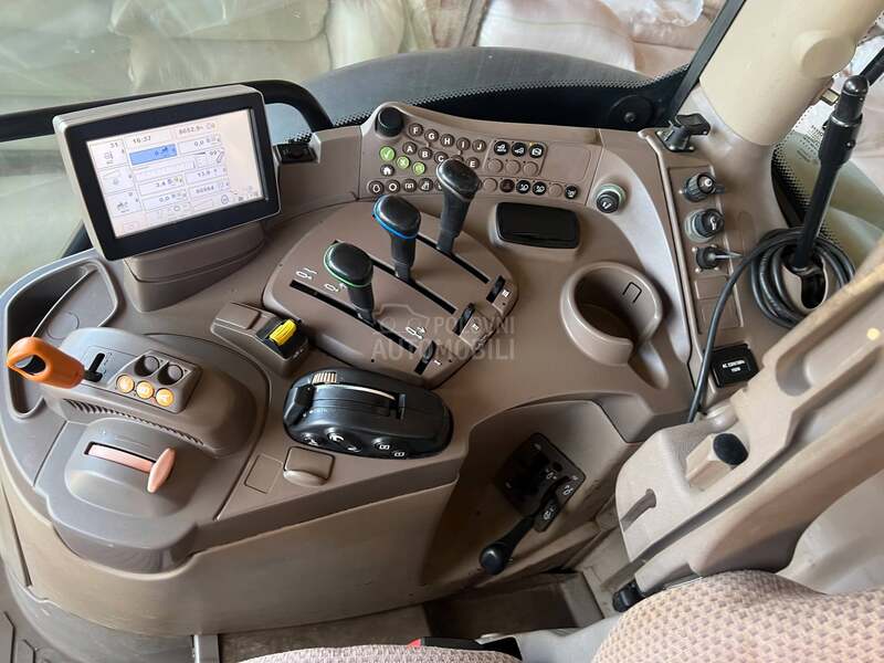 John Deere 6210R