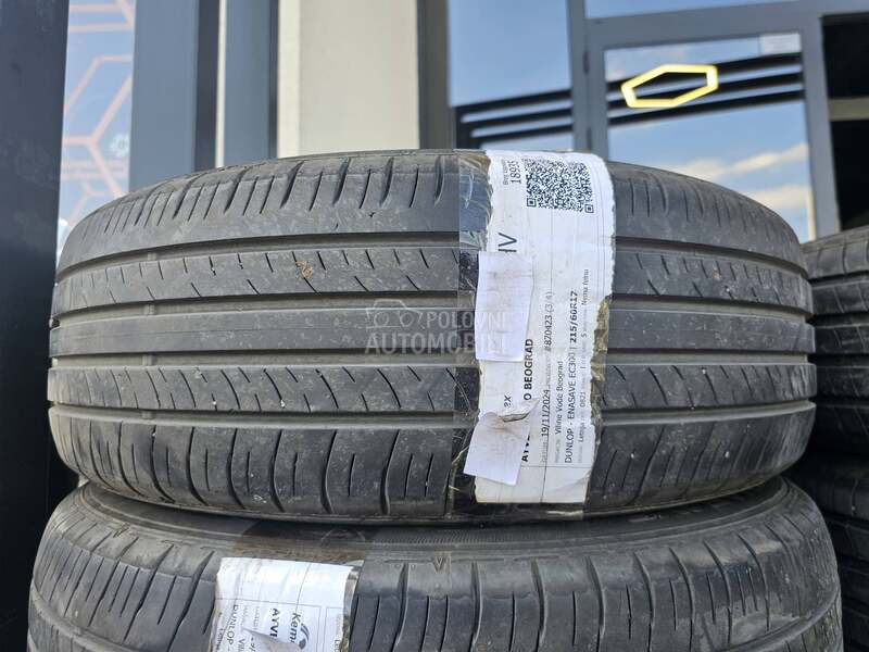 Dunlop 215/60 R17 Letnja