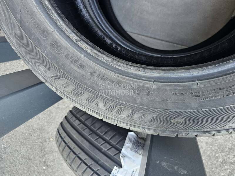 Dunlop 215/60 R17 Letnja