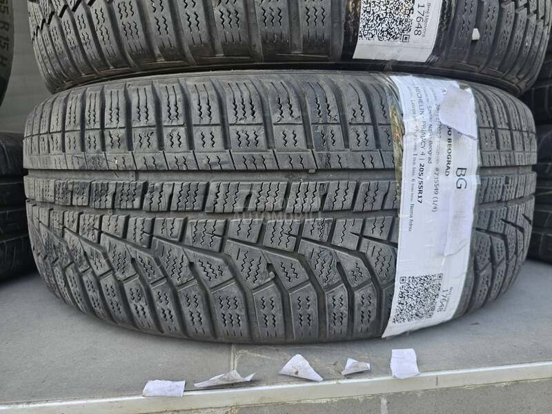 Hankook 205/55 R17 Zimska