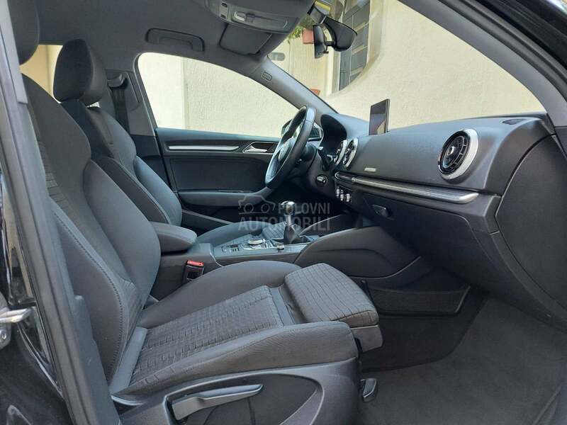 Audi A3 1.6 TDI SPORT NAV