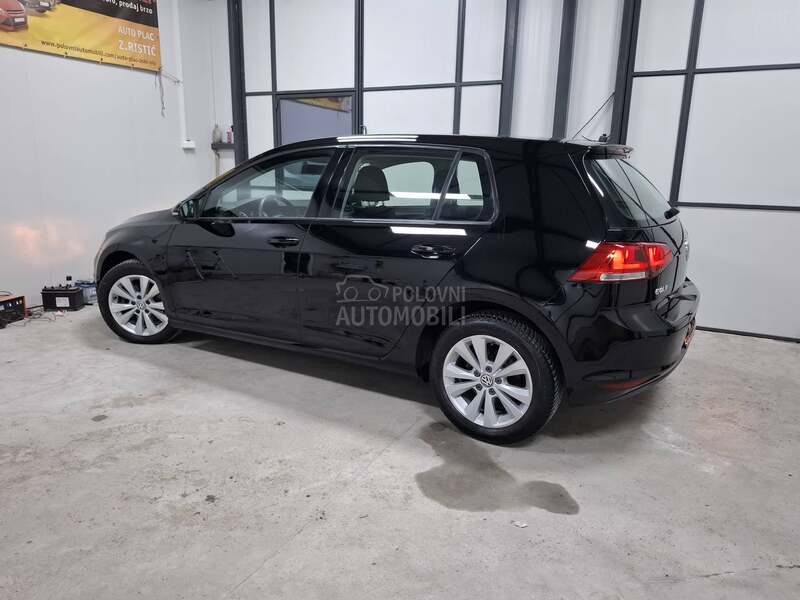 Volkswagen Golf 7 1.6TDI TRNDLINE
