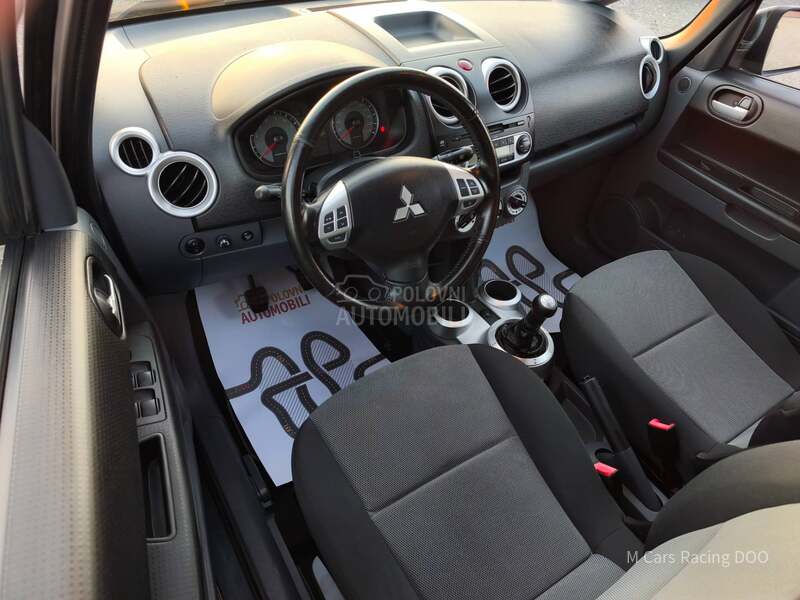 Mitsubishi Colt 1.3 INVITE PLUS