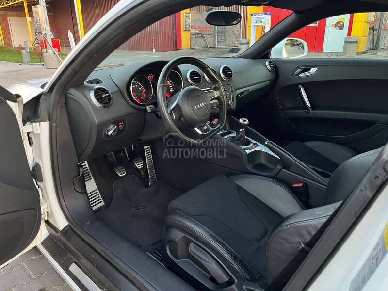 Audi TT 1.8 TFSI  //CH//