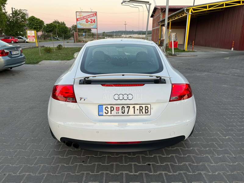 Audi TT 1.8 TFSI  //CH//