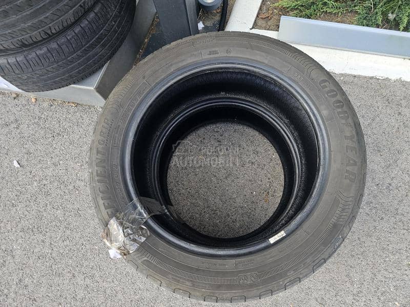 Goodyear 215/55 R17 Letnja