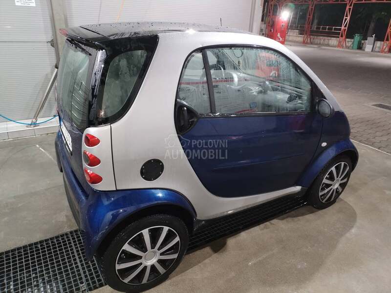 Smart ForTwo belzin 700cm