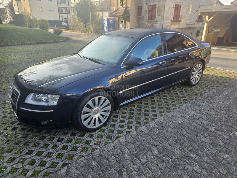 Audi A8 3.2 Quattro