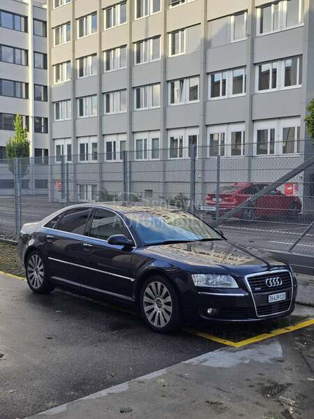 Audi A8 3.2 Quattro