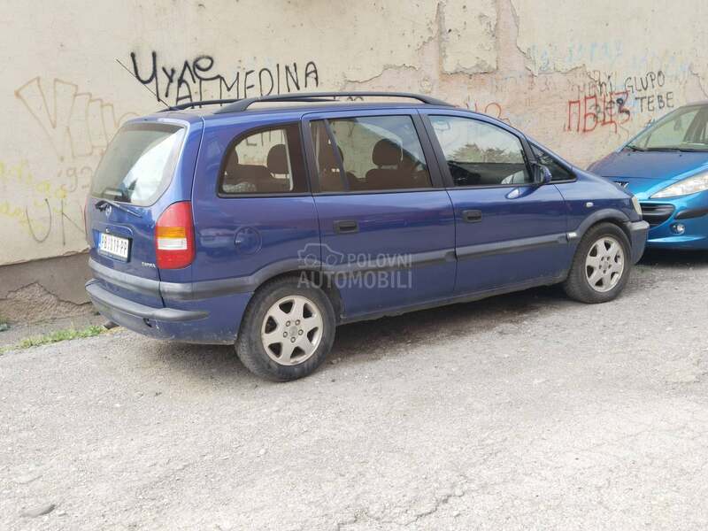 Opel Zafira 